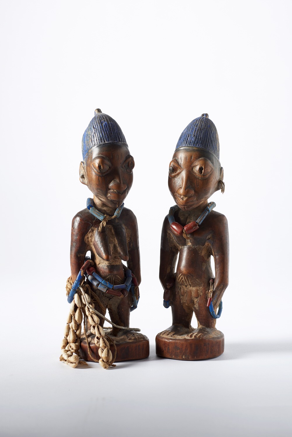 Ibeji twin figures picture from https://www.tribaltwins.com