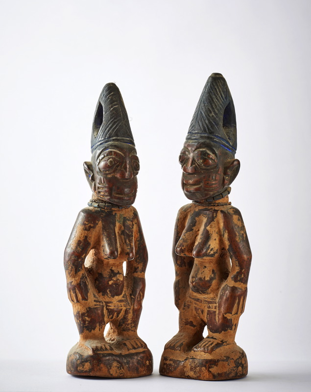 Ibeji twin figures picture from https://www.tribaltwins.com