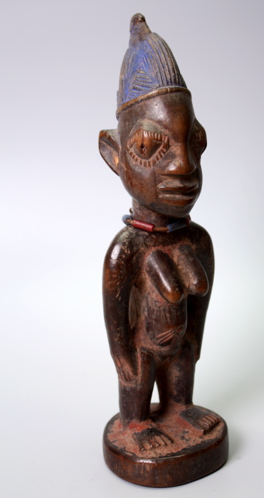 Ibeji twin figures picture from https://www.tribaltwins.com